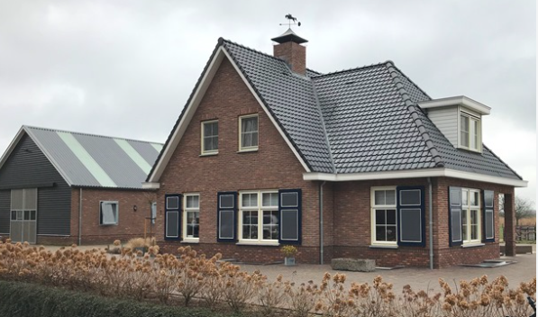Woning met kunstof kozijnen